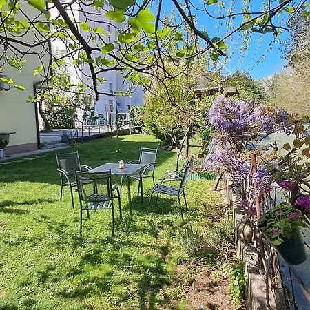 Apartment Tamara With Garden And River View - Free Private Parking - Garage